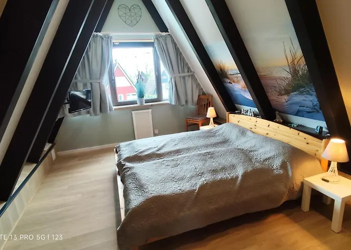 Nurdachhaus Wattperle